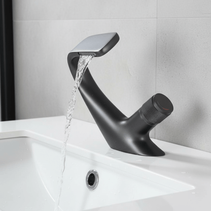 Cavrex – Wastafelkraan met Waterval Uitloop & Keramisch Ventiel