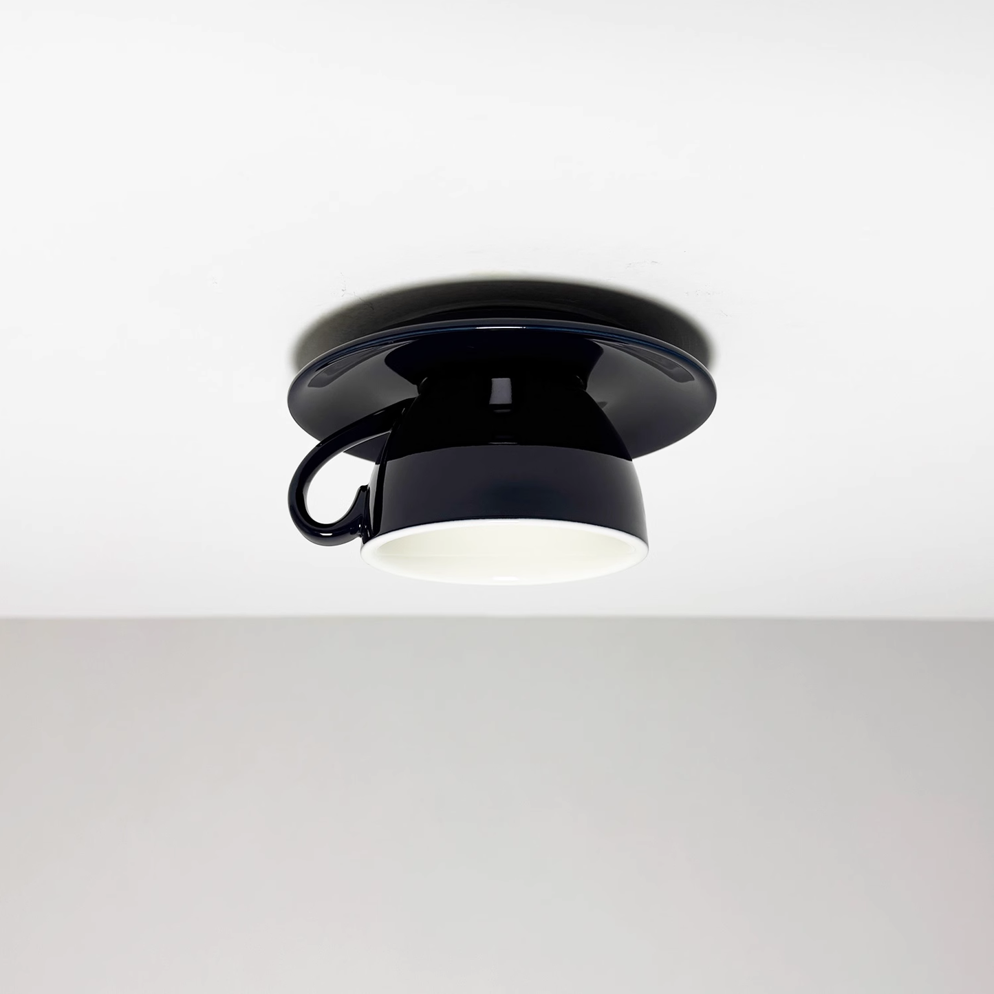 Cerano – Plafondlamp in keramiek met speels kleuraccent