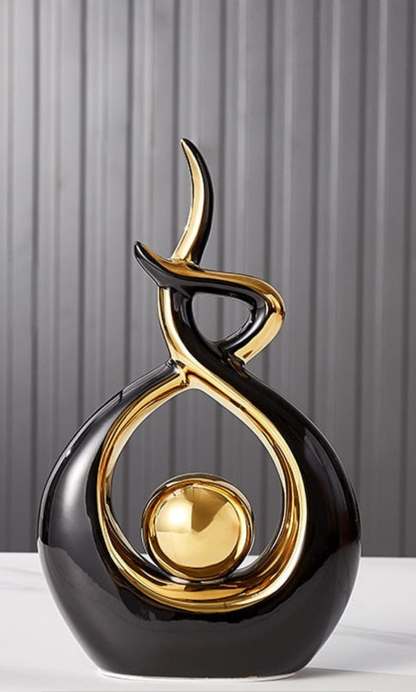 Ceravita – Keramische sculptuur met gouden accenten 31 cm