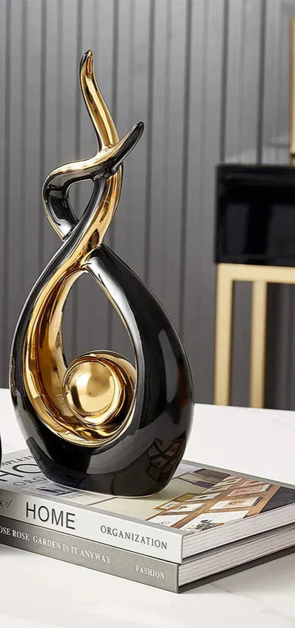 Ceravita – Keramische sculptuur met gouden accenten 31 cm
