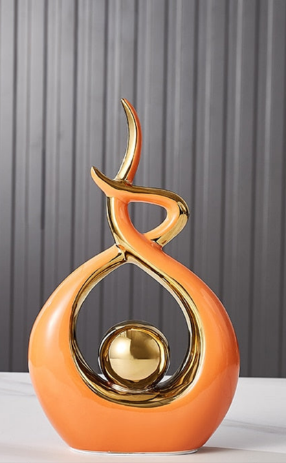 Ceravita – Keramische sculptuur met gouden accenten 31 cm
