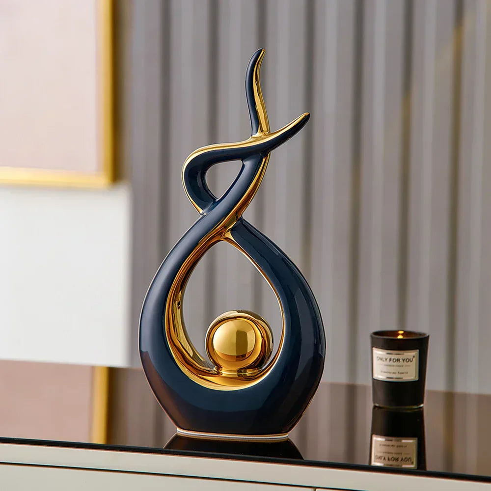Ceravita – Keramische sculptuur met gouden accenten 31 cm