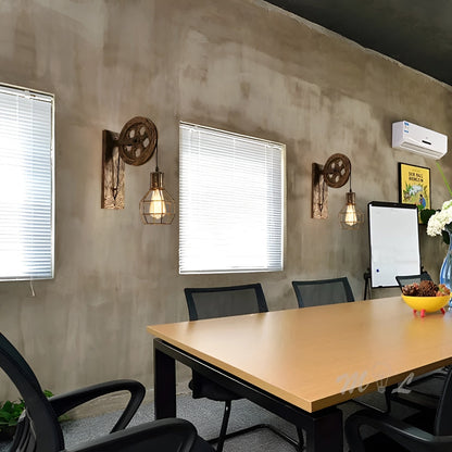 Ferano – Industriële wandlamp van metaal en glas met warm licht