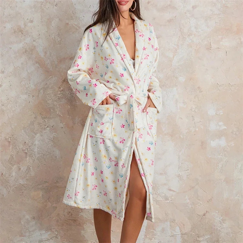 Floriva – Dames Badjas Flanel met Bloemenprint & Sjaalkraag