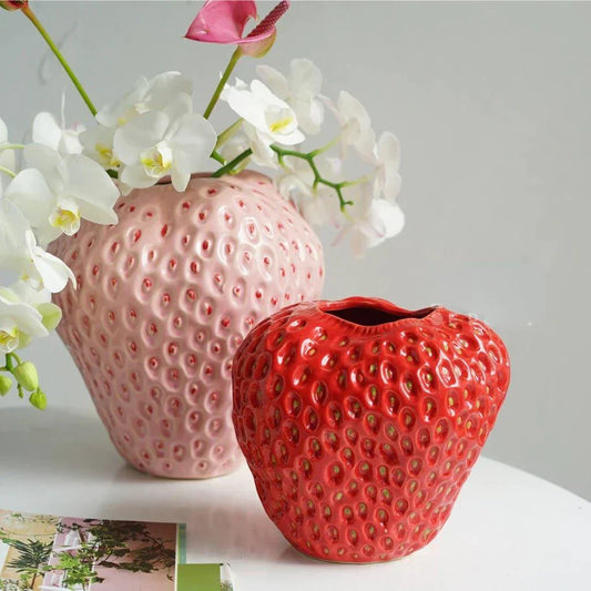 Fravelle – Keramische aardbei vaas decoratief design