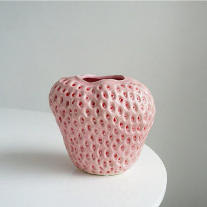 Fravelle – Keramische aardbei vaas decoratief design