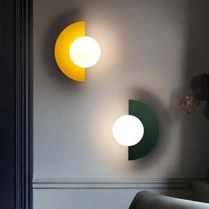 Halvéra – Halfronde wandlamp met Scandinavisch design
