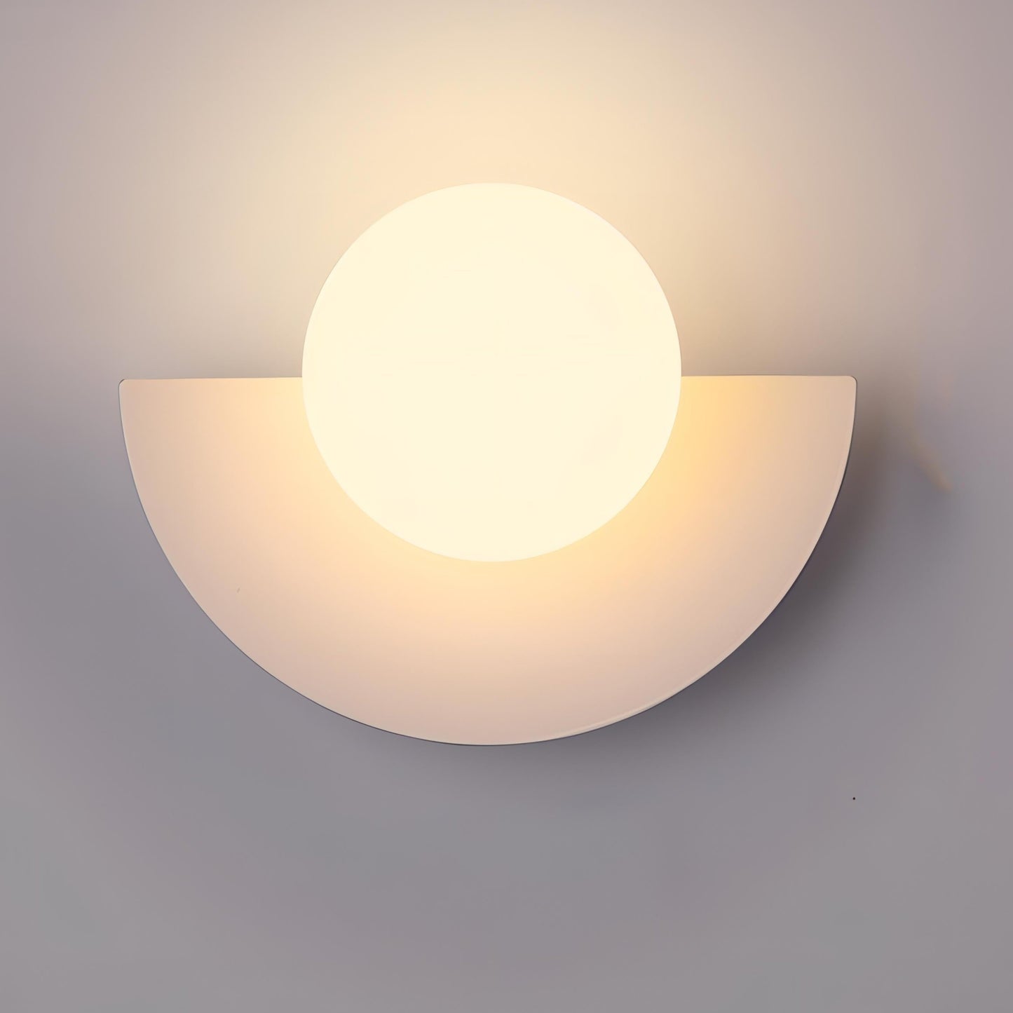 Halvéra – Halfronde wandlamp met Scandinavisch design