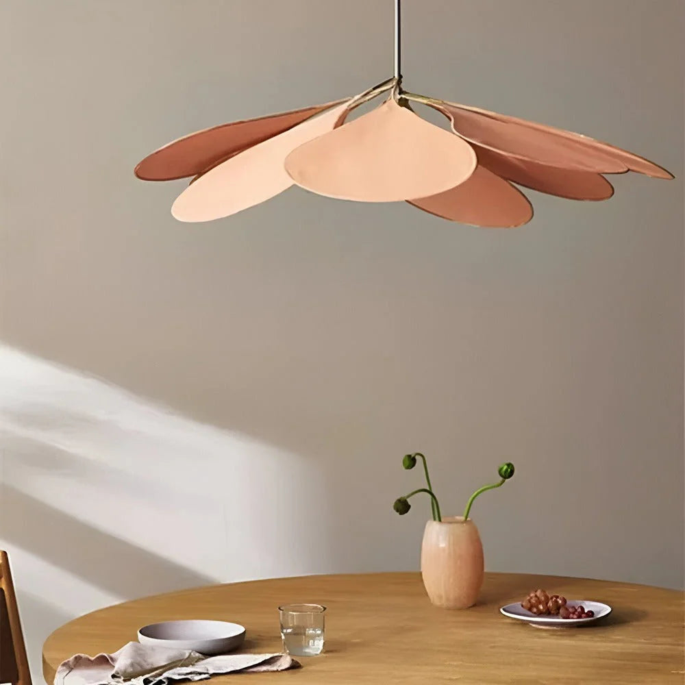 Solvéra – Stoffen hanglamp met zacht diffuus bloemlicht
