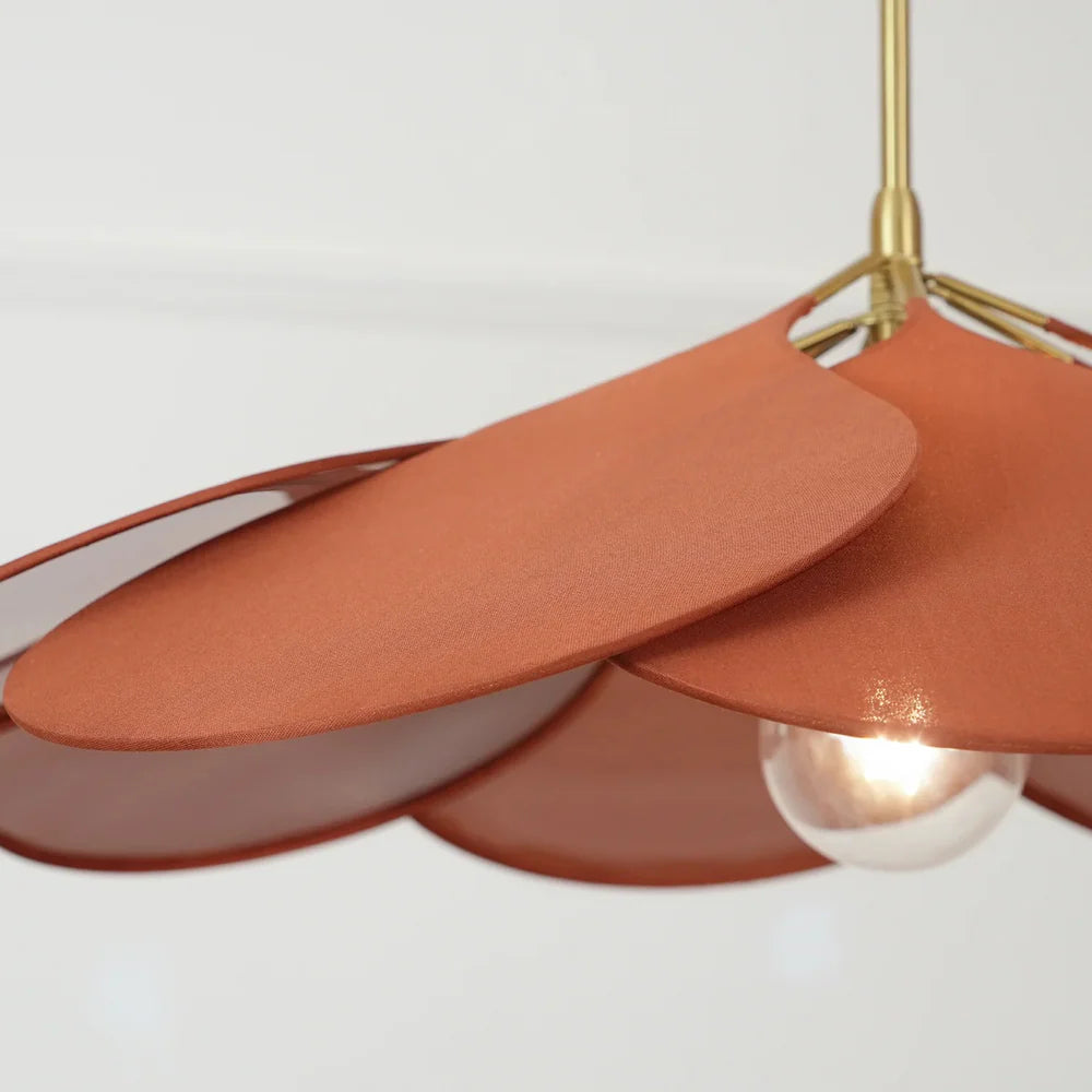 Solvéra – Stoffen hanglamp met zacht diffuus bloemlicht