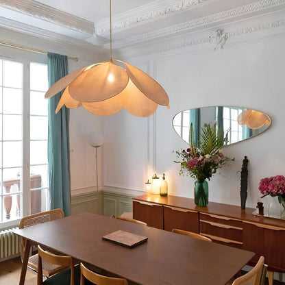 Solvéra – Stoffen hanglamp met zacht diffuus bloemlicht