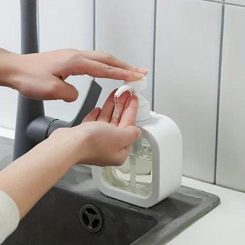 Lunaro – Minimalistische zeepdispenser voor keuken en badkamer