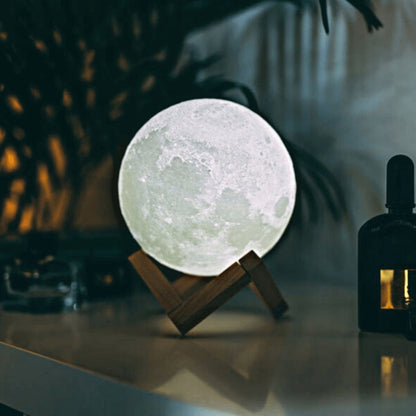 Lunova – 3D maanlamp met touchbediening en houten standaard