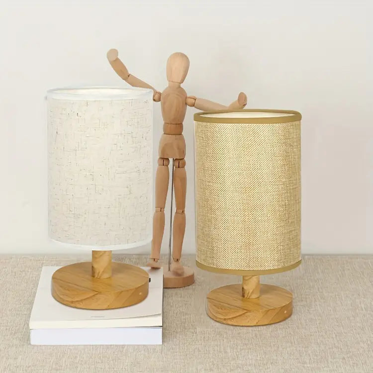 Noravi – Tafellamp van hout en stof met USB-aansluiting