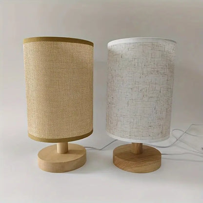 Noravi – Tafellamp van hout en stof met USB-aansluiting