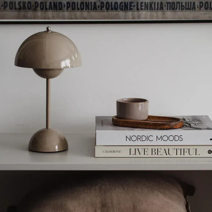 Norevia – Draadloze tafellamp met minimalistisch design