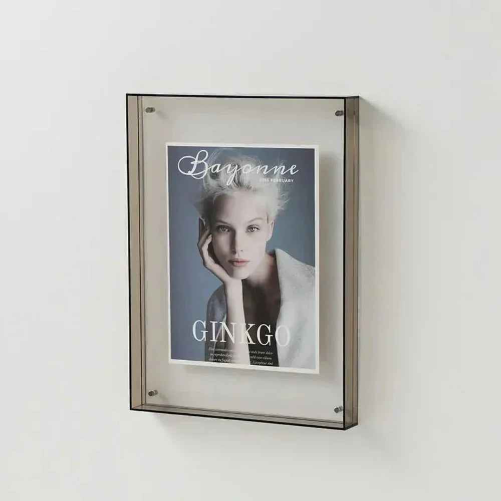 Norvexia – Transparante fotolijst met zwevend acryl design