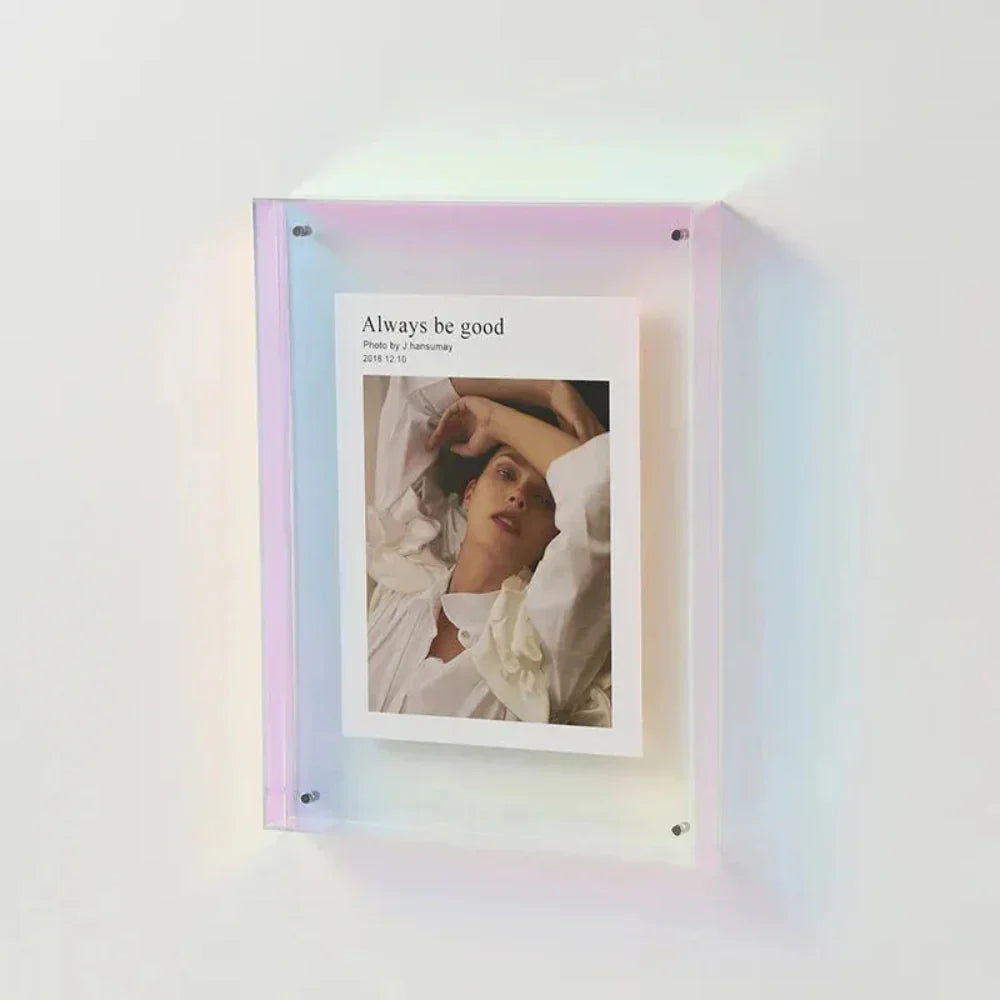 Norvexia – Transparante fotolijst met zwevend acryl design