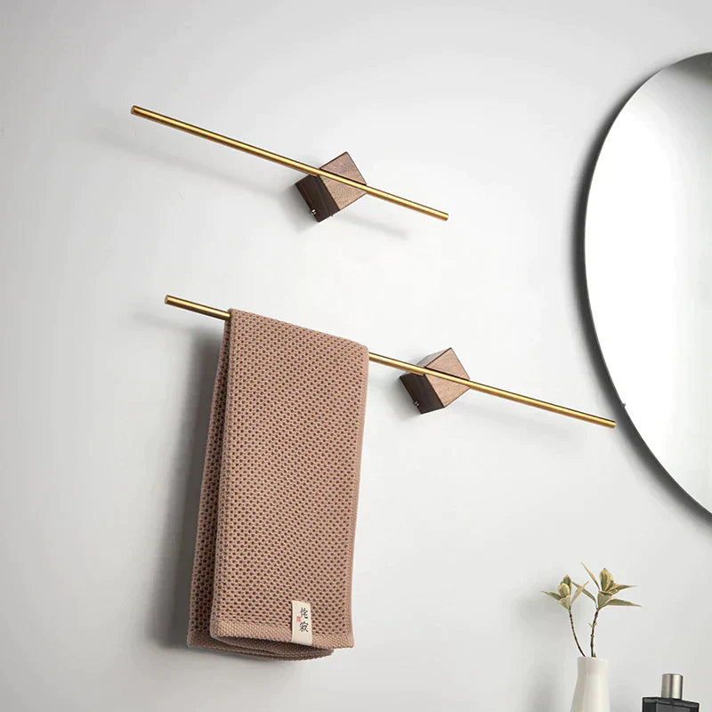 Norvi – Houten handdoekhouder voor een opgeruimde wand
