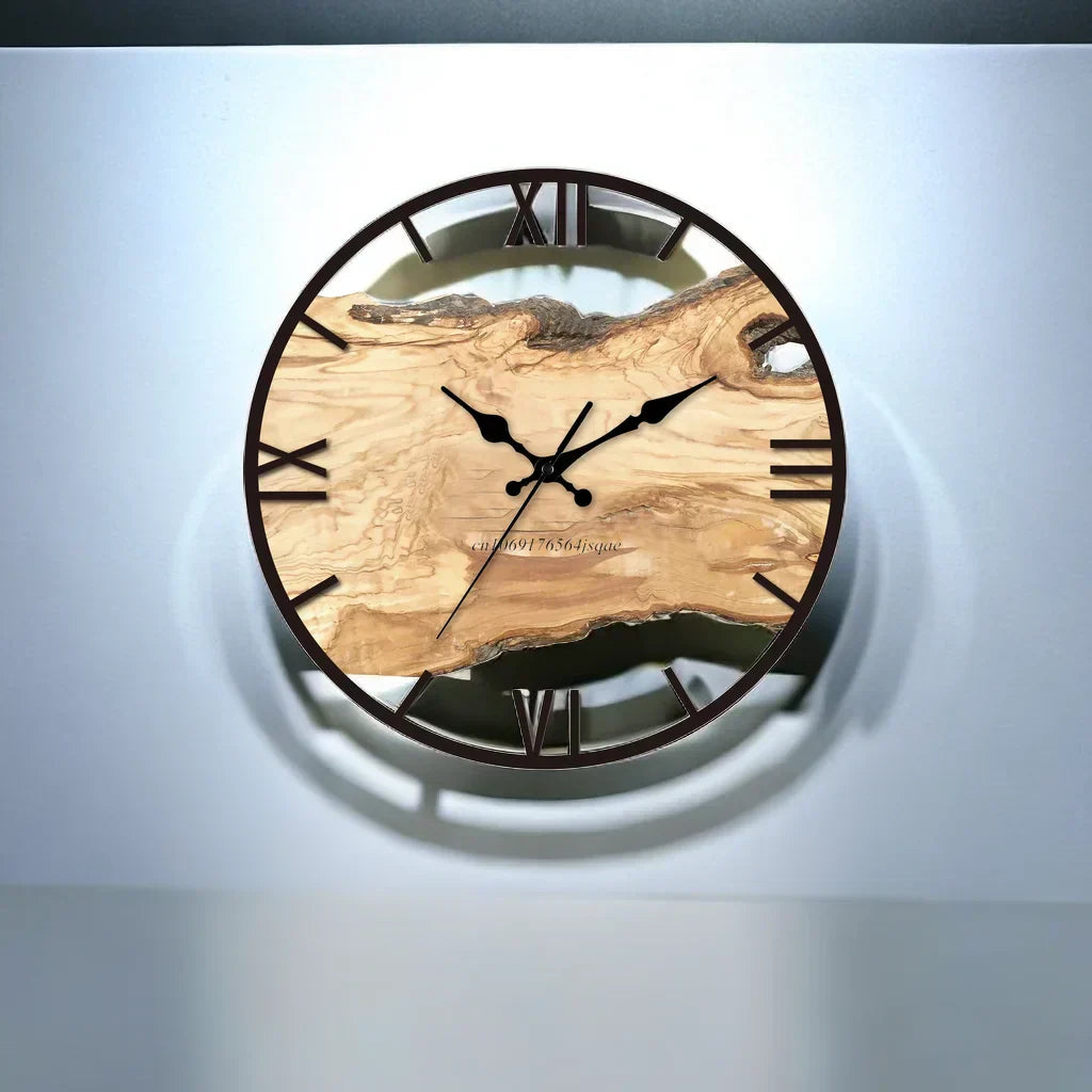Rilova – Wandklok met houtprint en stil uurwerk