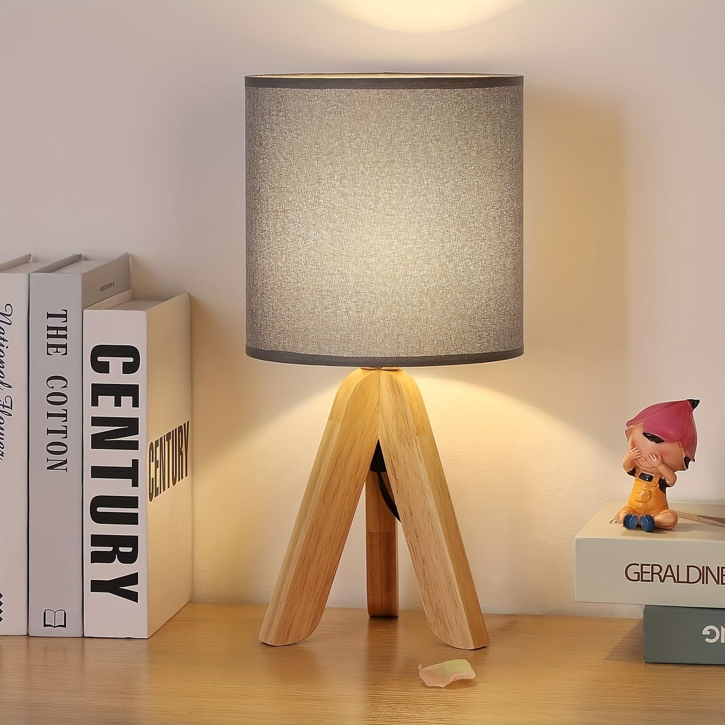 Torova – Houten Tripod Tafellamp met Linnen Kap