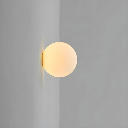 Velmira – Wandlamp met mat glas en zachte lichtspreiding