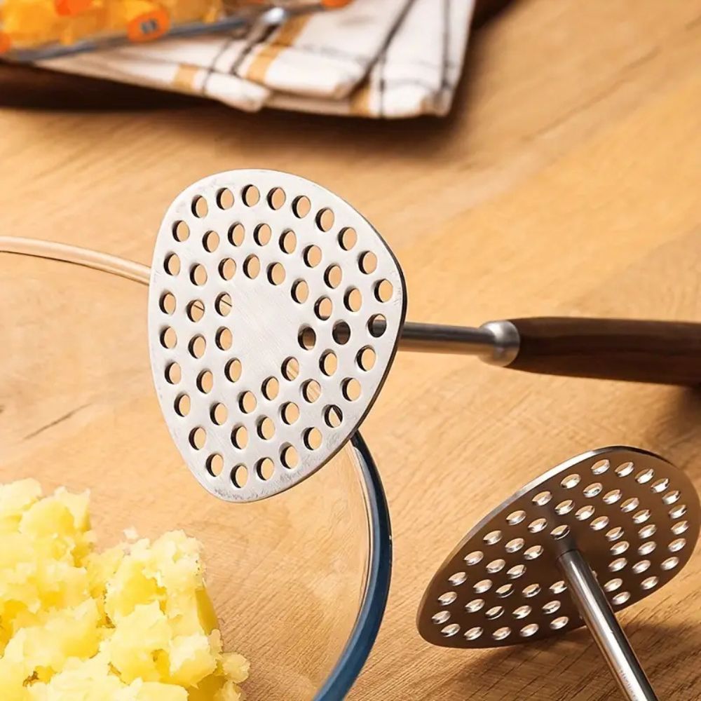 Veloria – Aardappelstamper RVS met houten handgreep