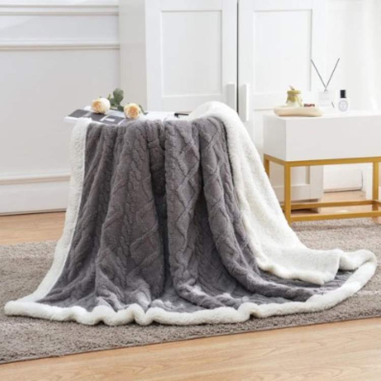 Velvora – Sherpa verzwaringsdeken met glasparels