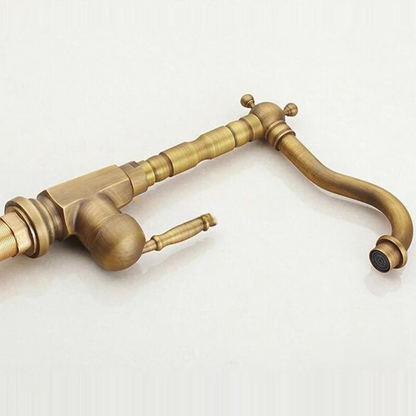 Verdona – Keukenkraan 360° Draaibaar Gouden Vintage Afwerking